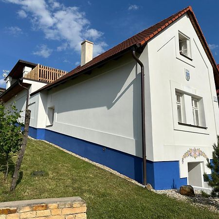 Nad Slovackym Sklipkem Villa Tupesy Exterior foto